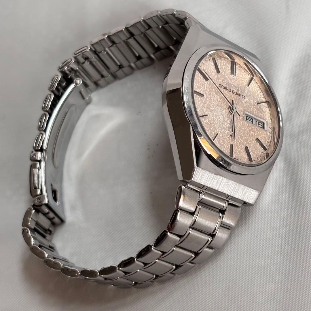 SEIKO GRAND QUARTZ 4843-8100 腕時計 ヴィンテージ