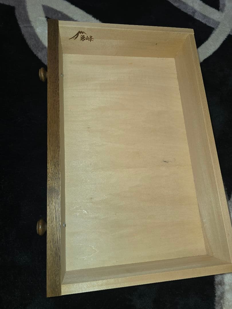 美品 勇峰工芸　雅　花柄チェスト　ナラ材家具　 旭川家具　伝統工芸品