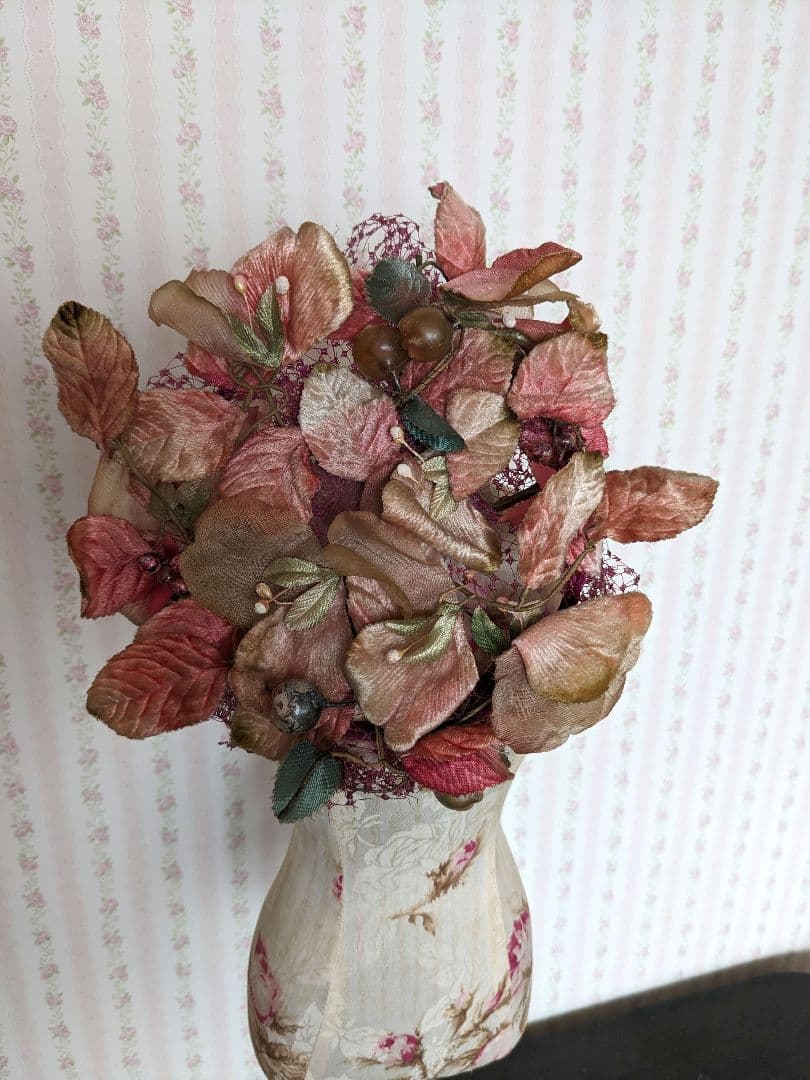 ヴィンテージ花帽子　アンティークヘッドドレス　ウエディング花冠　 成人式髪飾り