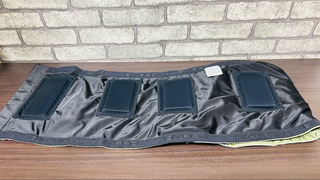 SIXPADパワースーツコアベルト＆専用コントローラー Lサイズ