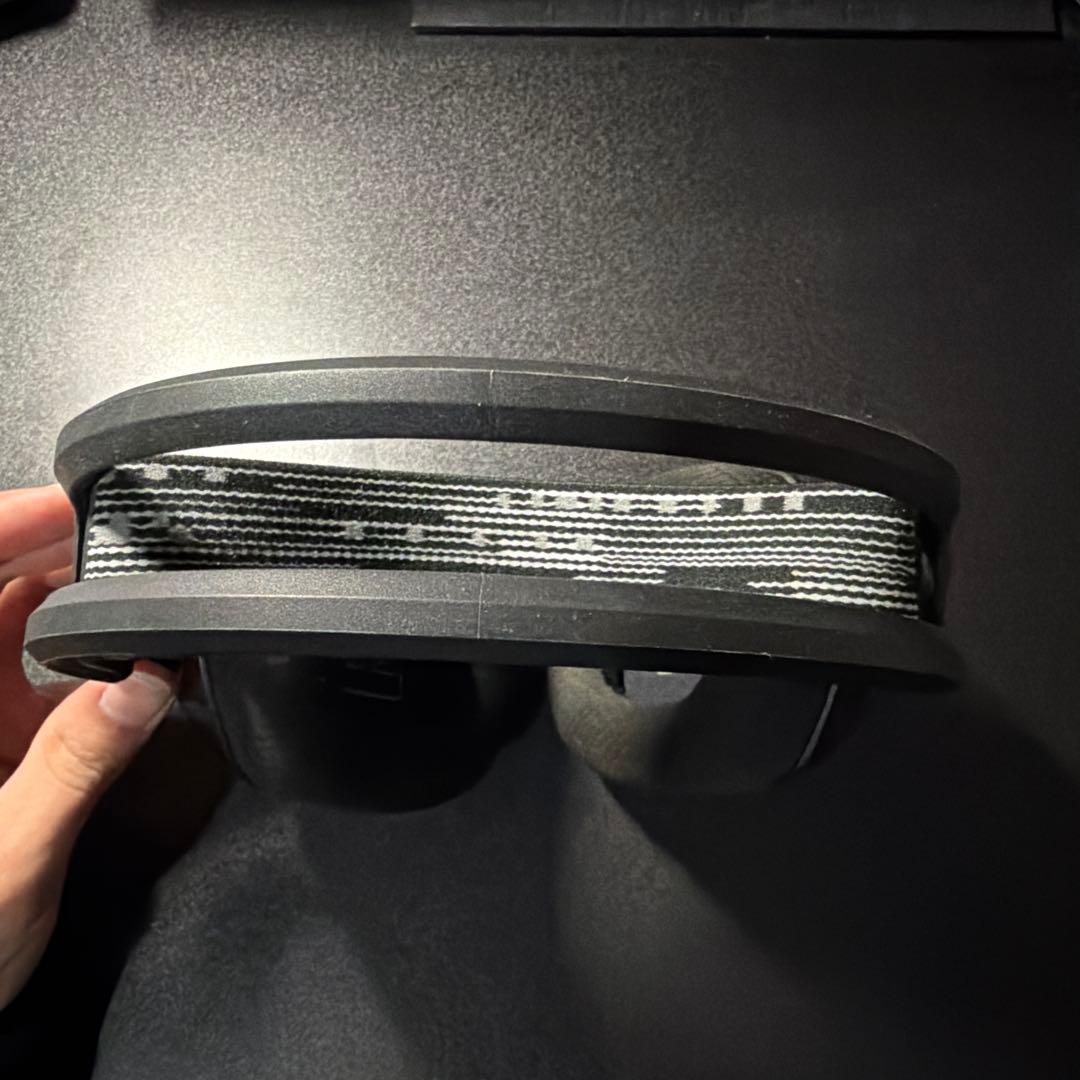 ヘッドホン Logicool G733