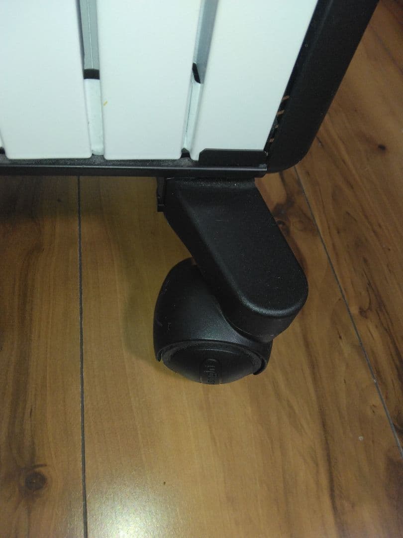 デロンギ　マルチダイナミックヒーターMDHU15-BK