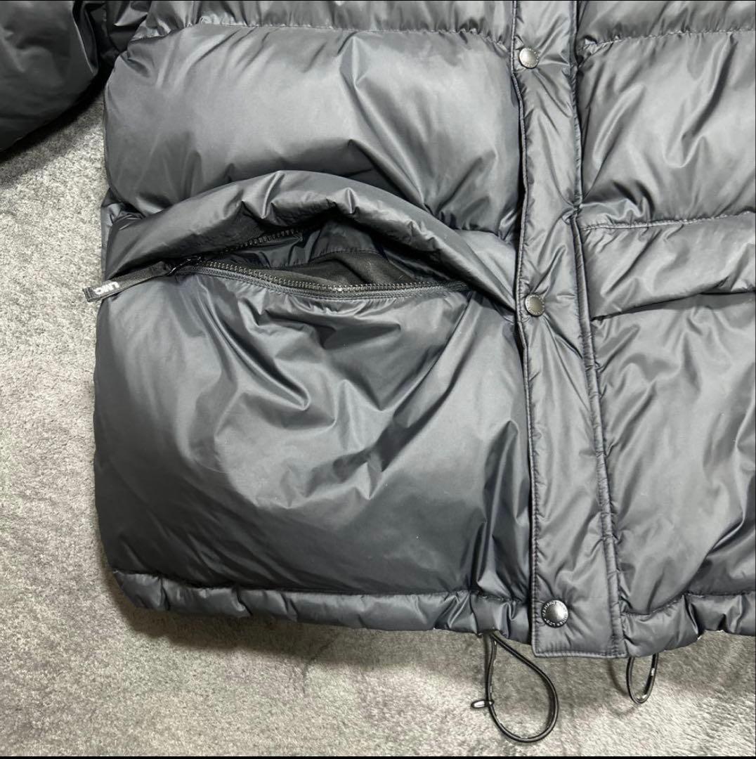 LMC ブラック×バックロゴ　ホワイト×ブラック　リバーシブル　ダウンジャケット