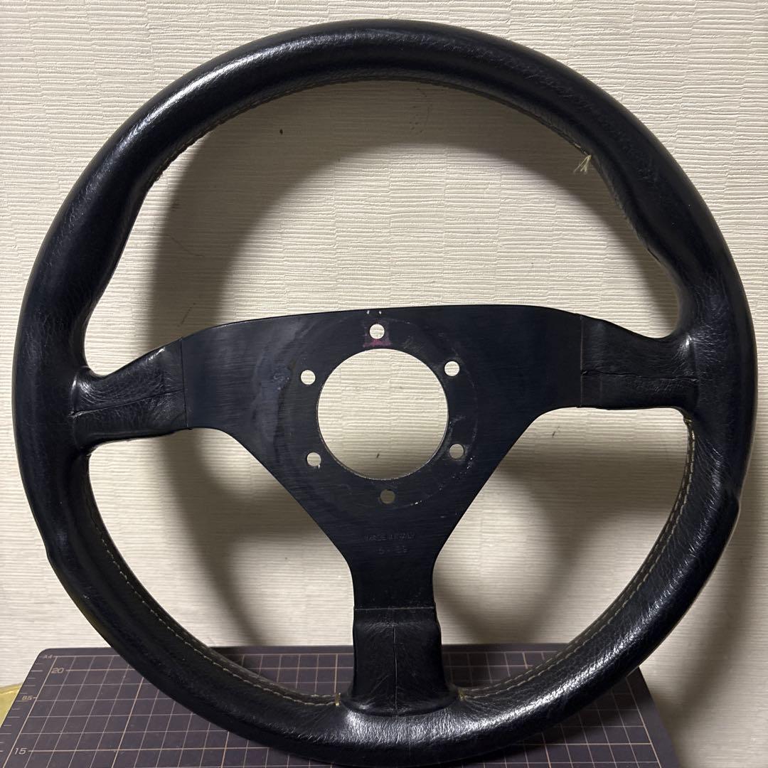 MOMO コルセ 3本スポーク ホーンボタン付き