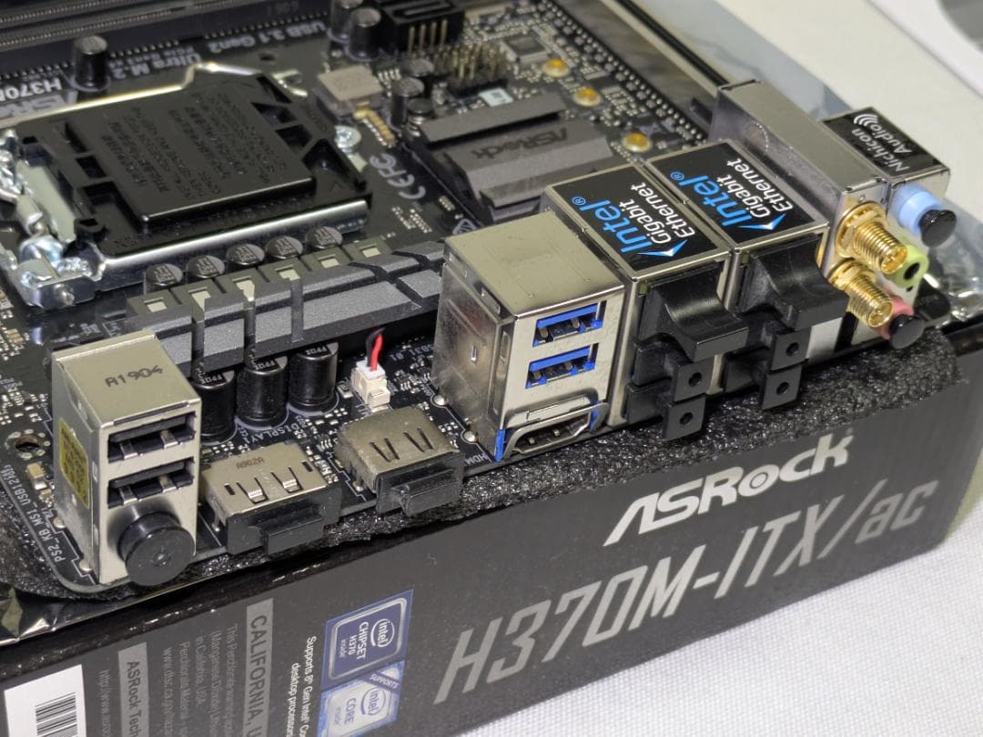 ASRock H370M-ITX/ac Mini-ITX 美品
