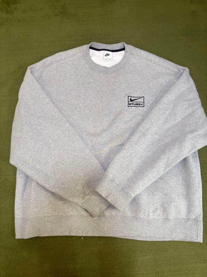 Nike Stussy グレー スウェットシャツ
