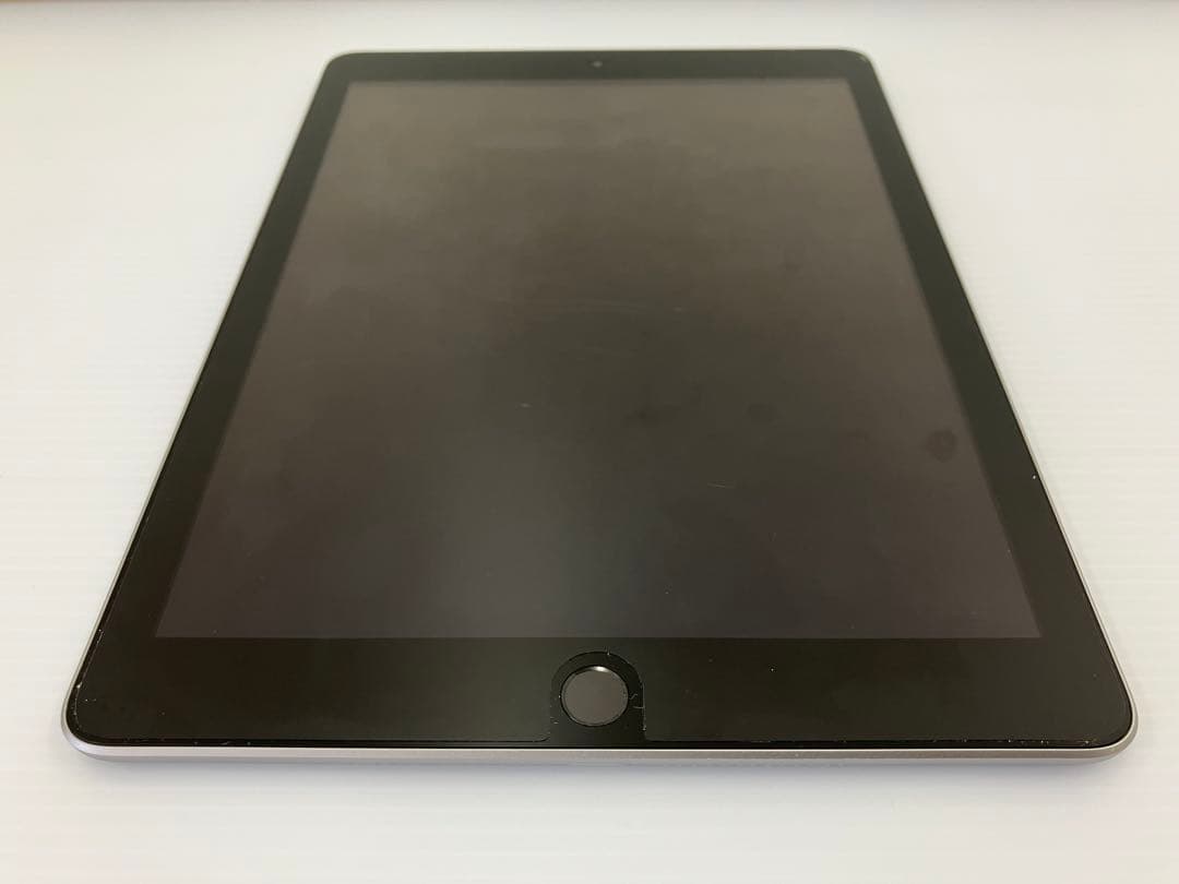 iPad本体 iPad 6th Generation Wi-Fi 32GB