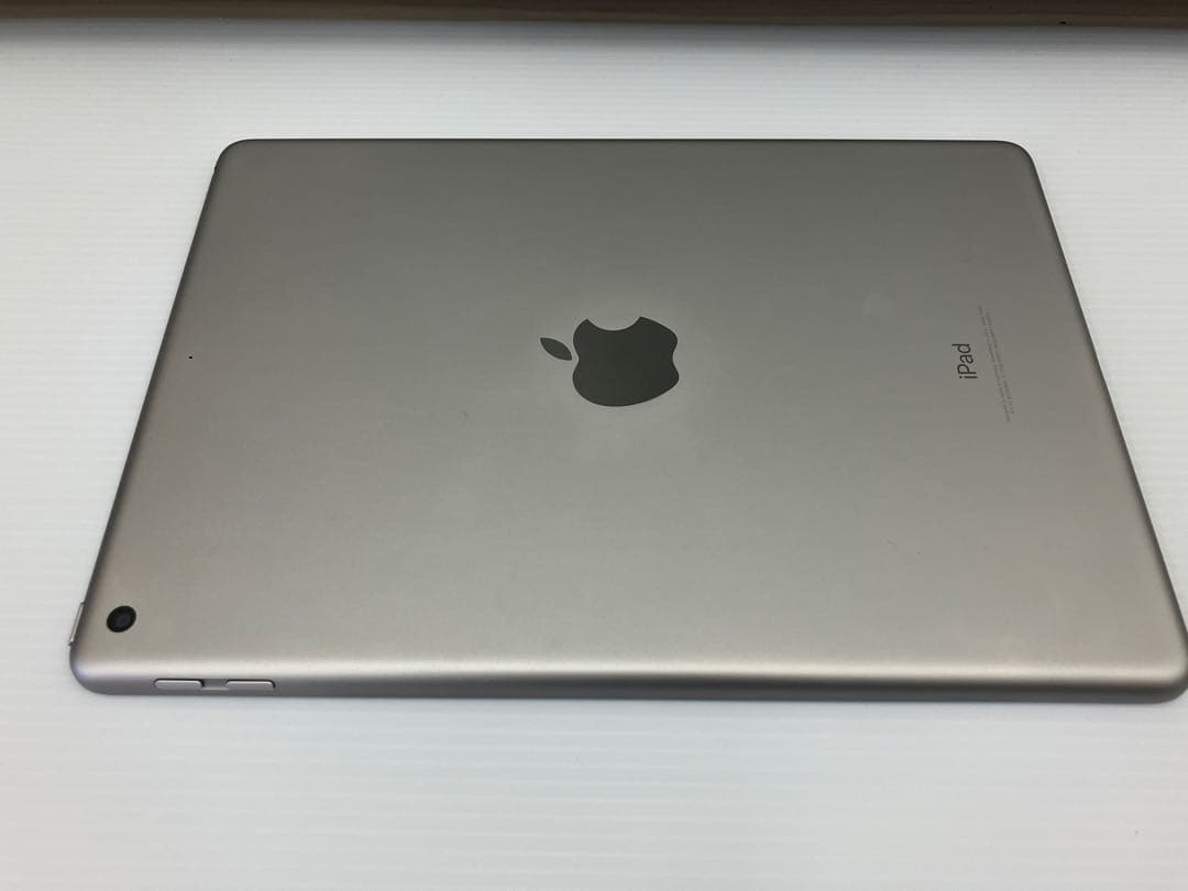 iPad本体 iPad 6th Generation Wi-Fi 32GB