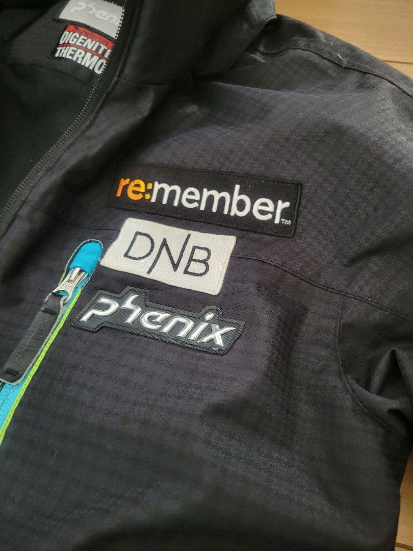 160 フェニックス スキーウェア 黒 男の子 女の子 スノーボード