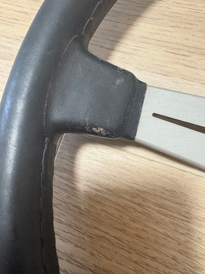 E. Nardiステアリング 3スポーク