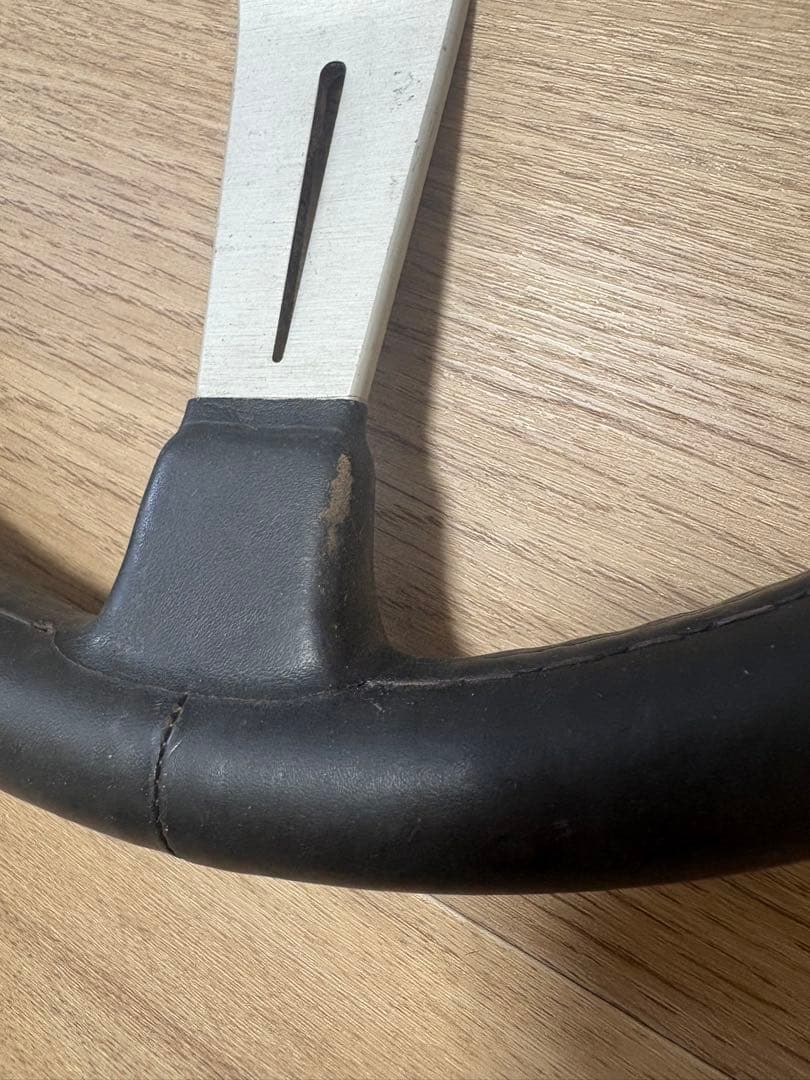 E. Nardiステアリング 3スポーク