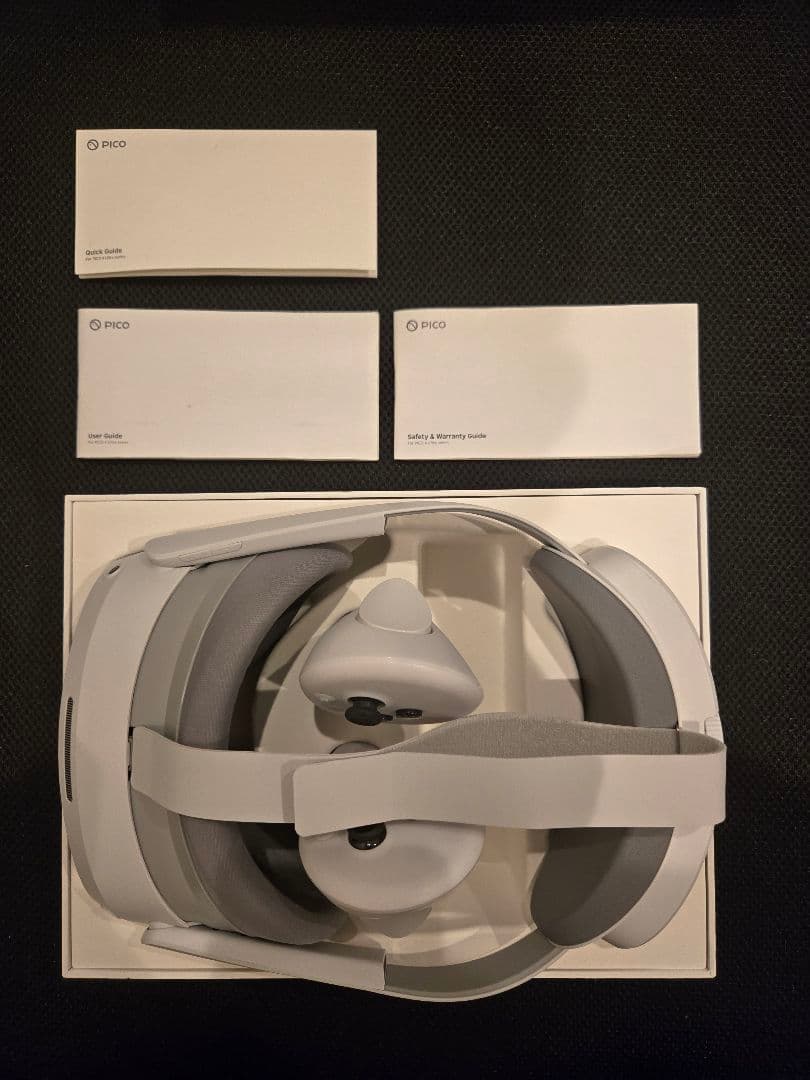 PICO4 ULTRA *アクセサリー欠品有り