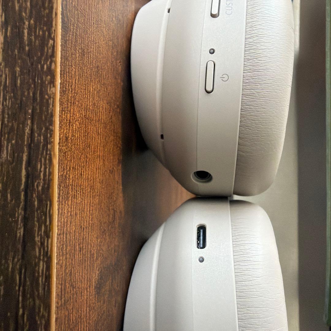 「美品」SONY WH-1000XM4 ワイヤレスヘッドホン シルバー