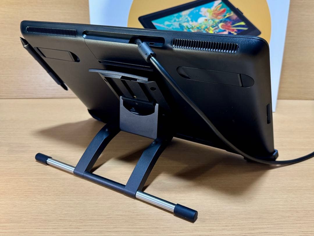 Wacom Cintiq 16 DTK1660 K0D + 専用スタンド　セット