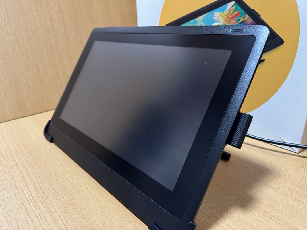 Wacom Cintiq 16 DTK1660 K0D + 専用スタンド　セット