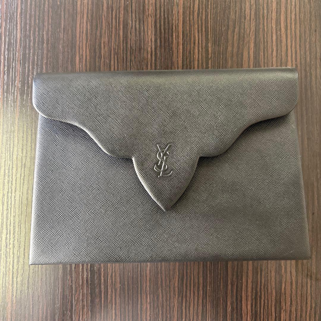 【美品】YSL ブラックレザー クラッチバッグ