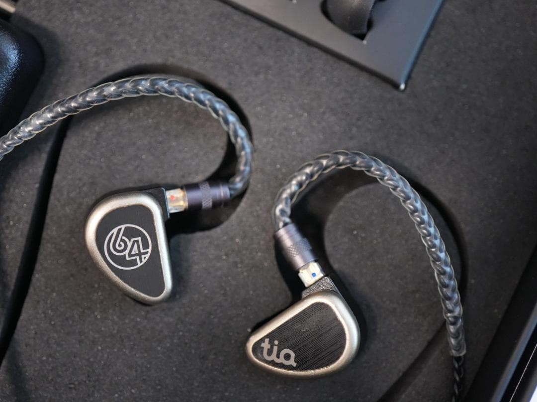 64 AUDIO tia Trio 美品
