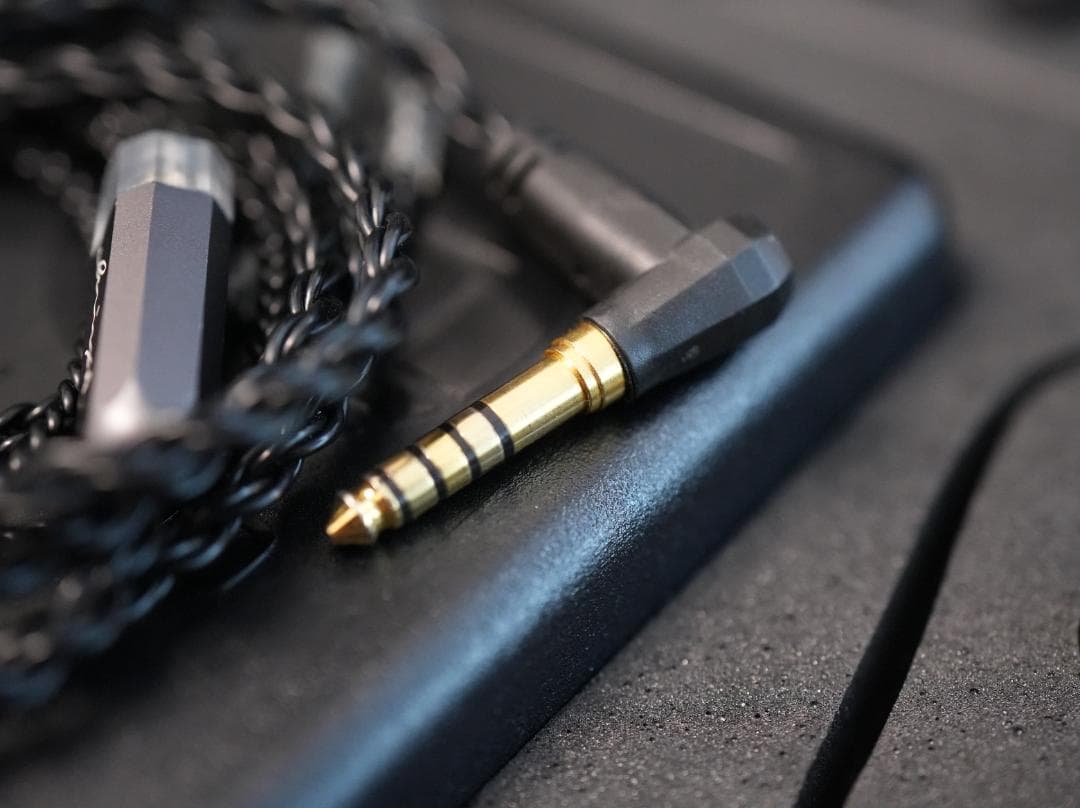 64 AUDIO tia Trio 美品