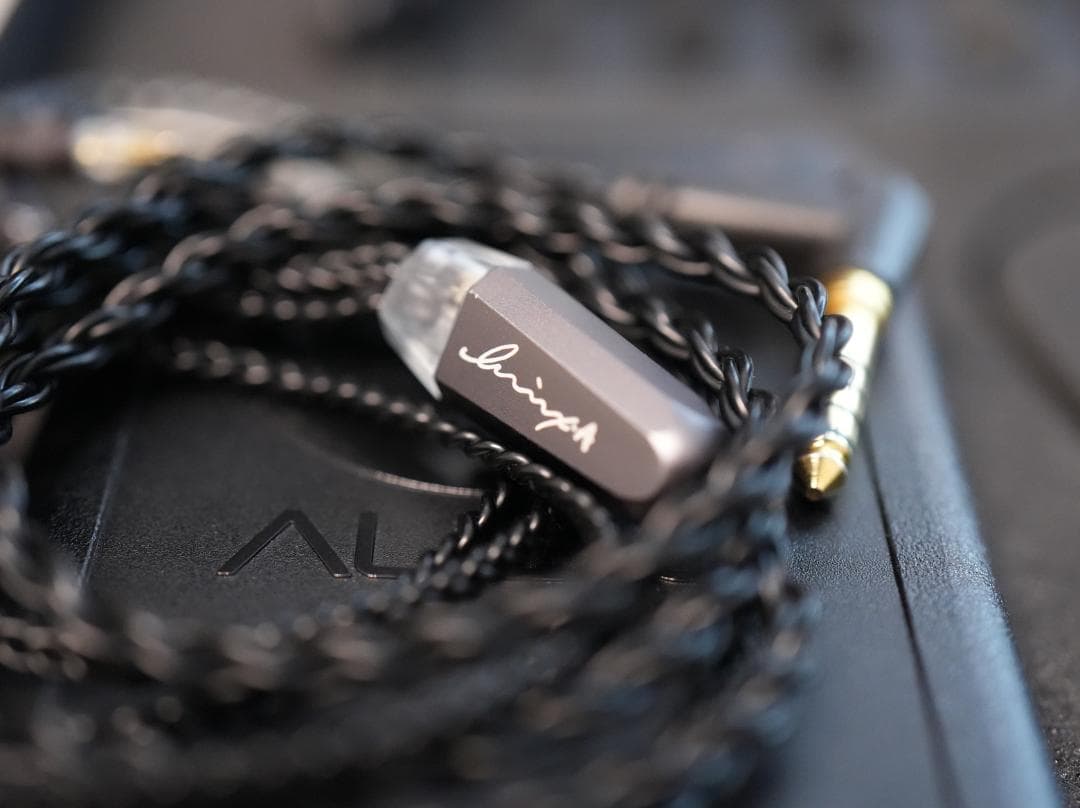 64 AUDIO tia Trio 美品