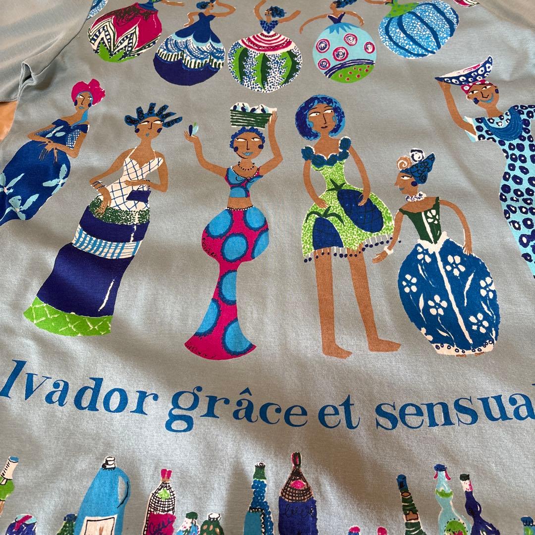 【未使用に近い】✨薄いブルー地にユニークな柄で長袖チュニック綿100%❣️