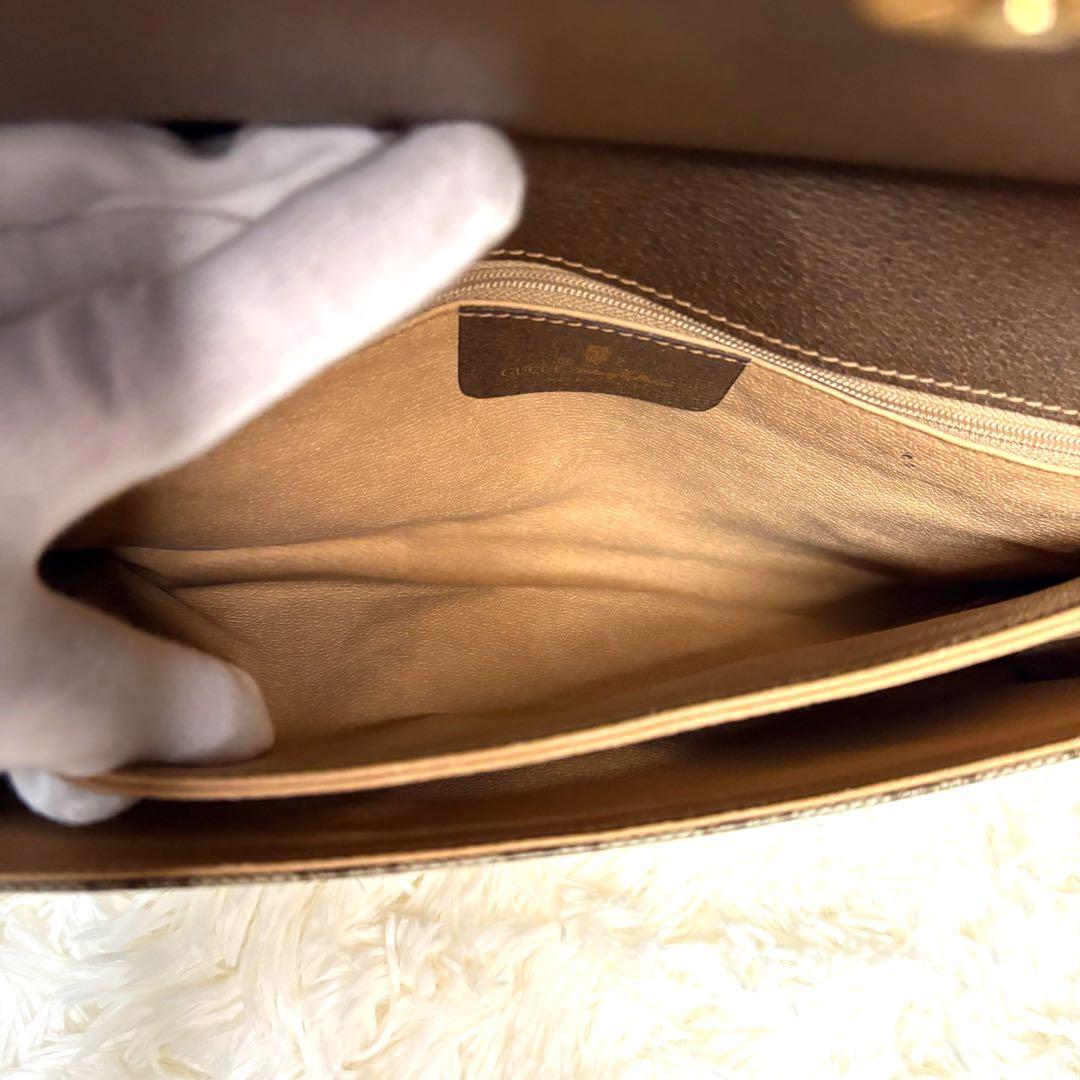 美品　GUCCI クラッチバッグ GG レザー ロゴ ベージュ ブラウン 金