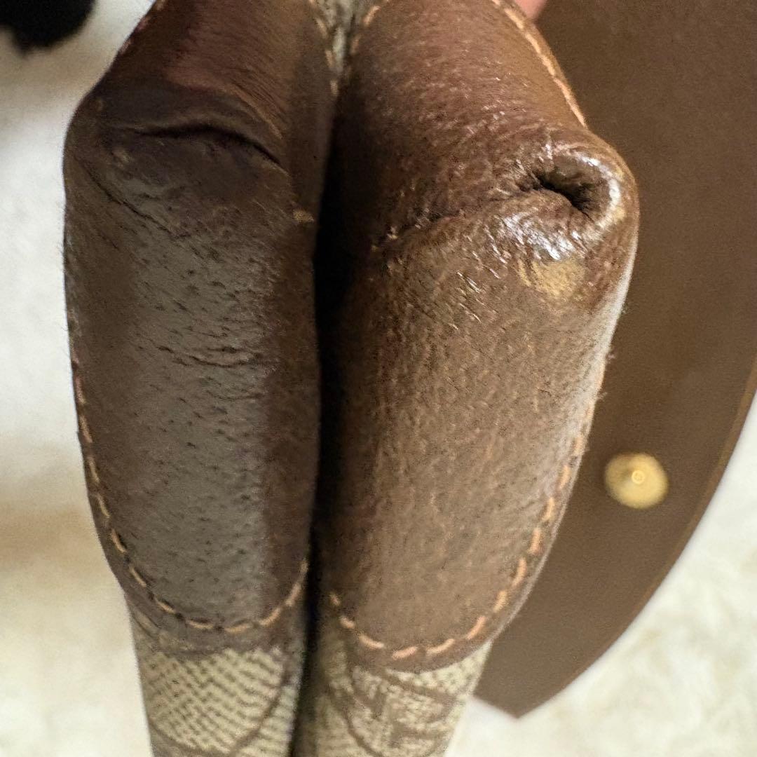 美品　GUCCI クラッチバッグ GG レザー ロゴ ベージュ ブラウン 金