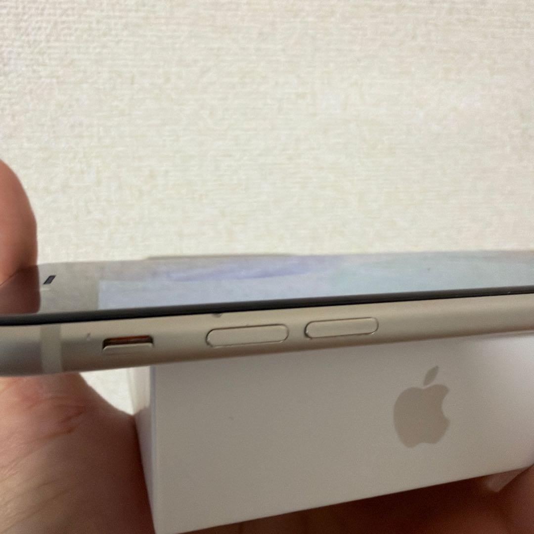 iPhone SE (第3世代) スターライト 128GB SIMフリー