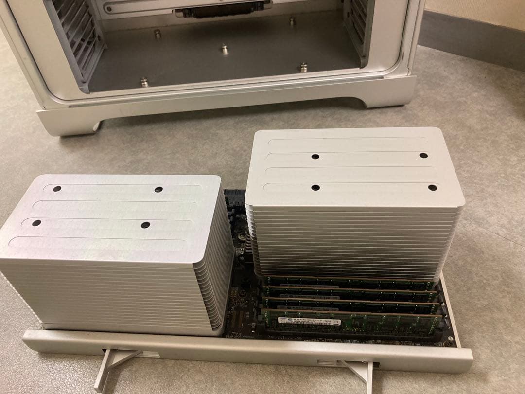 値下げ中　Apple MacPro 2012 MacPro5,1