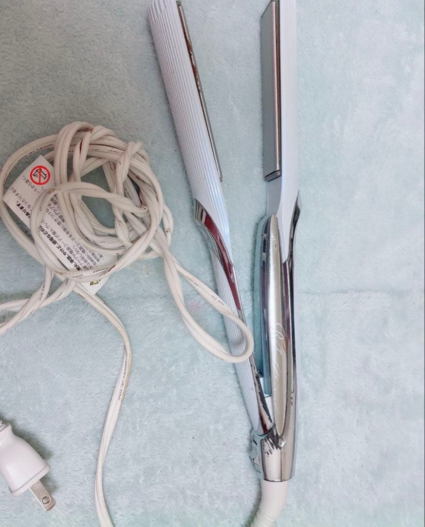 リファ　ストレートアイロンプロ ホワイト