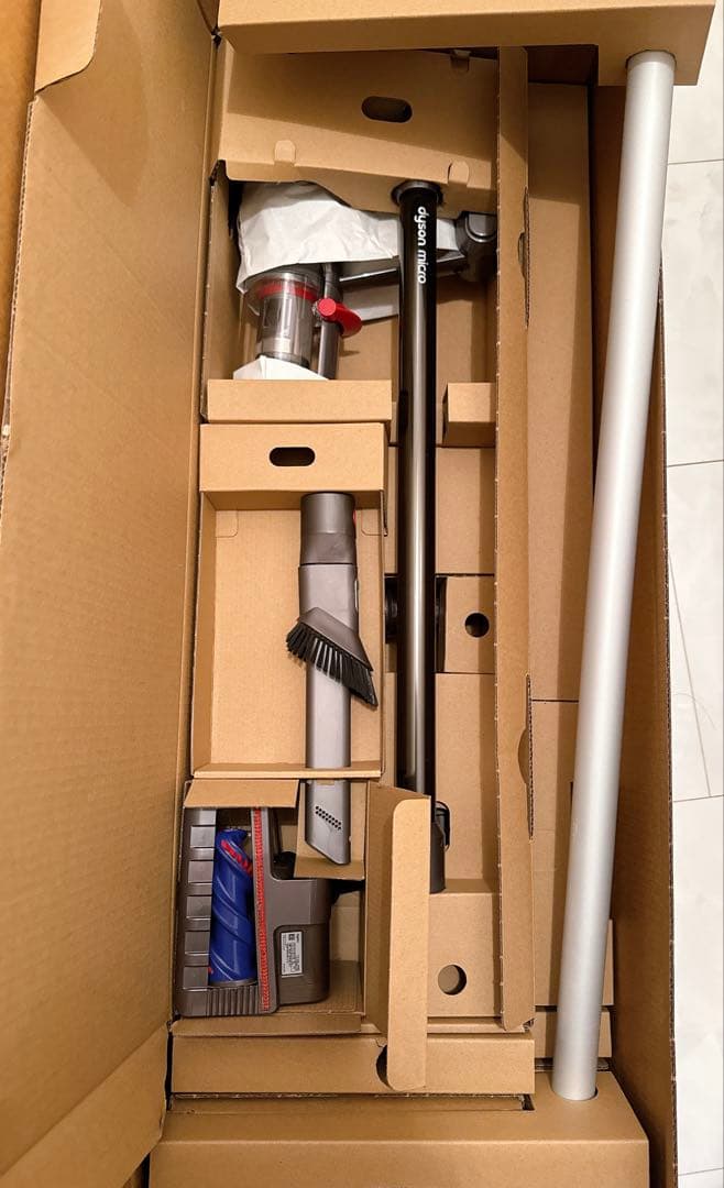 【美品】Dyson Micro Plus コードレスクリーナー SV33 FF