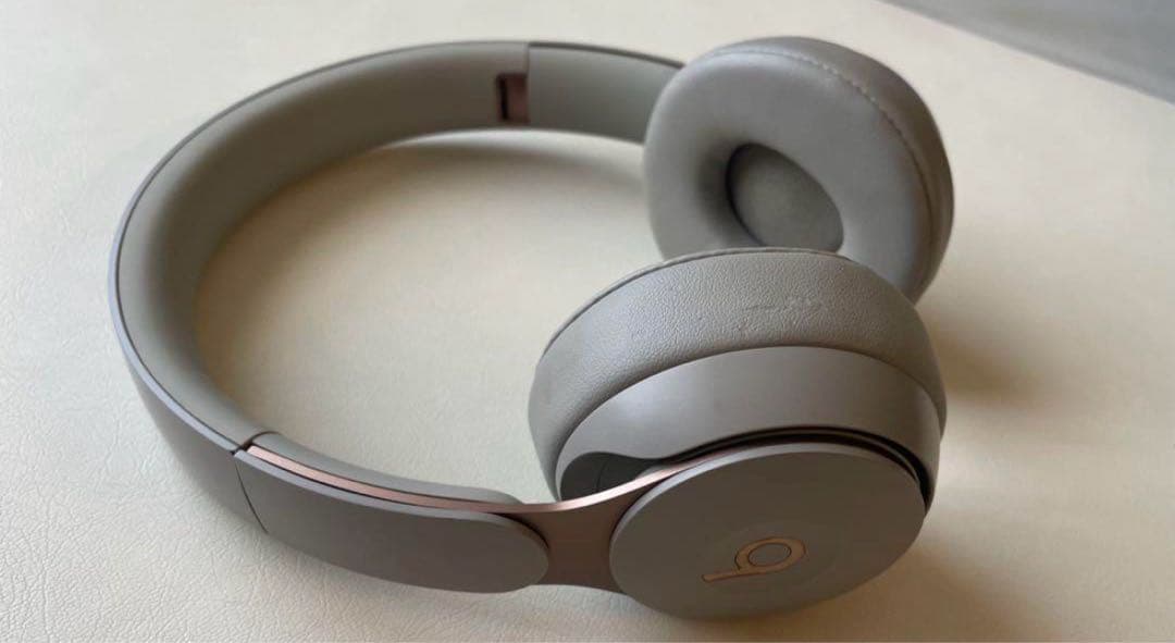 ヘッドホン Beats by Dr Dre SOLO PRO GRAY