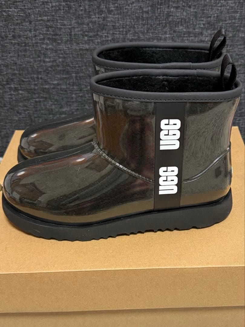 UGGクラッシッククリアミニ　黒23.5cm