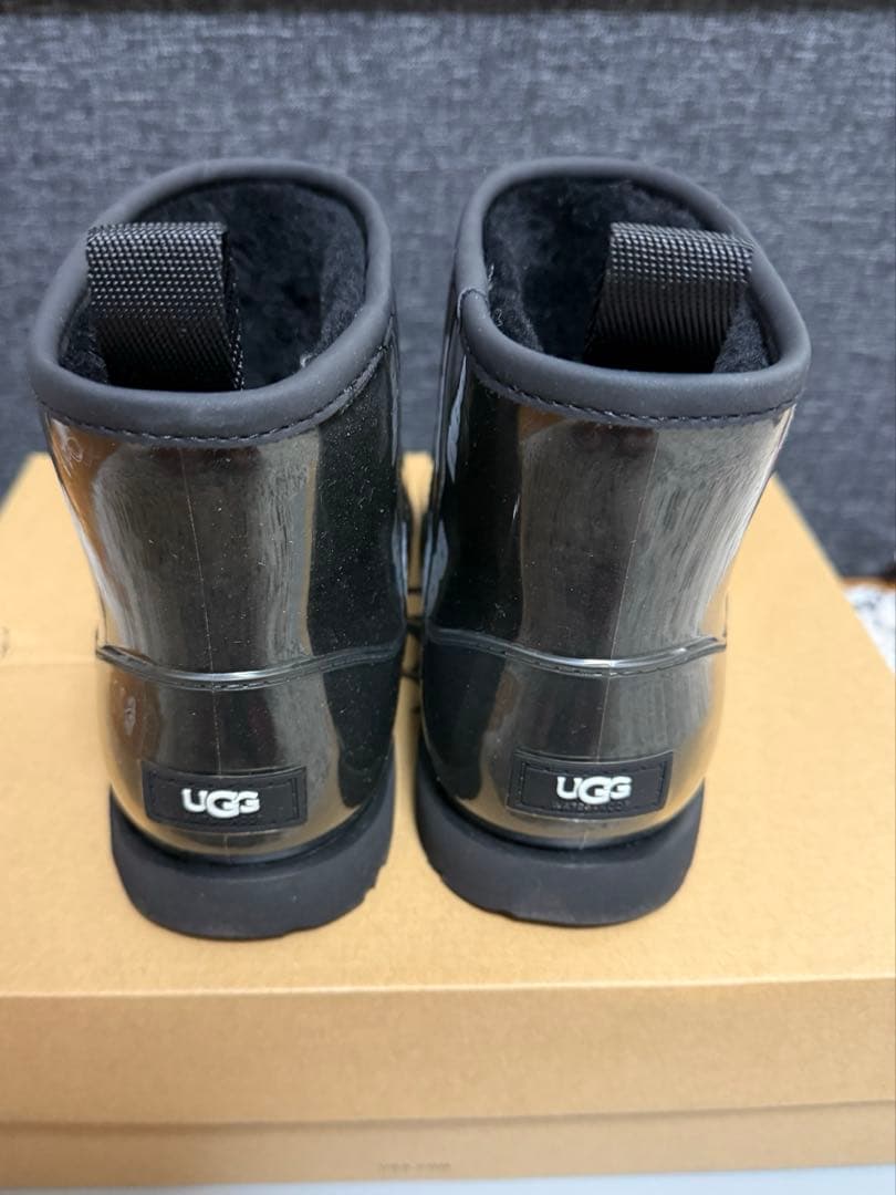 UGGクラッシッククリアミニ　黒23.5cm