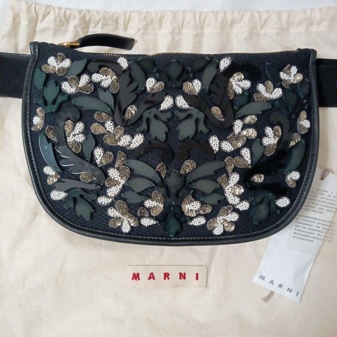MARNI ボディバッグ