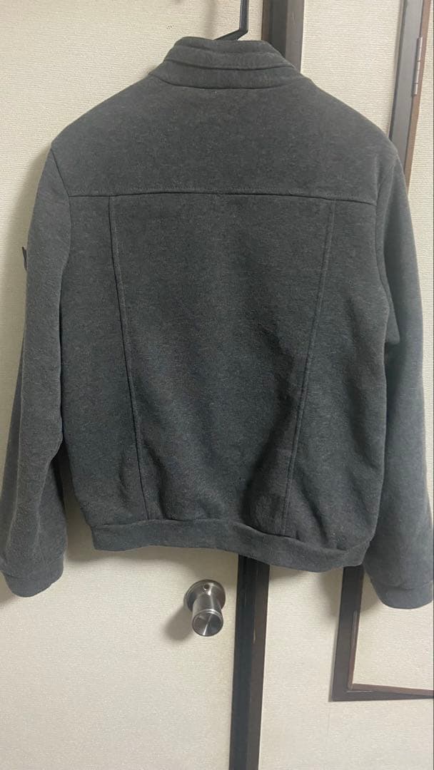 ストーンアイランド グレー ジップアップブルゾン　ロゴパッチ