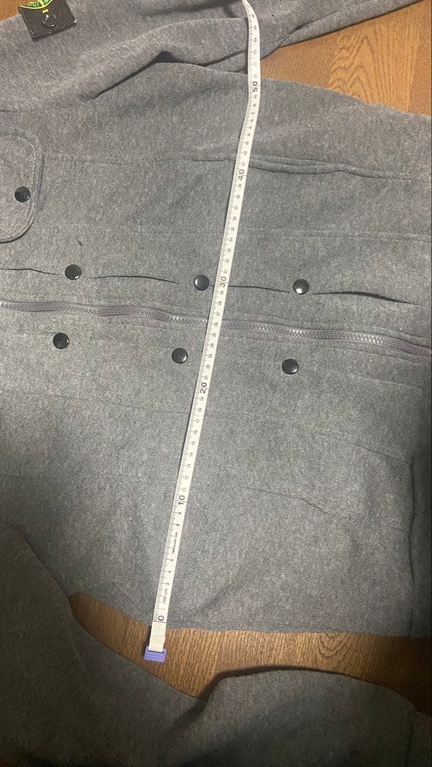 ストーンアイランド グレー ジップアップブルゾン　ロゴパッチ