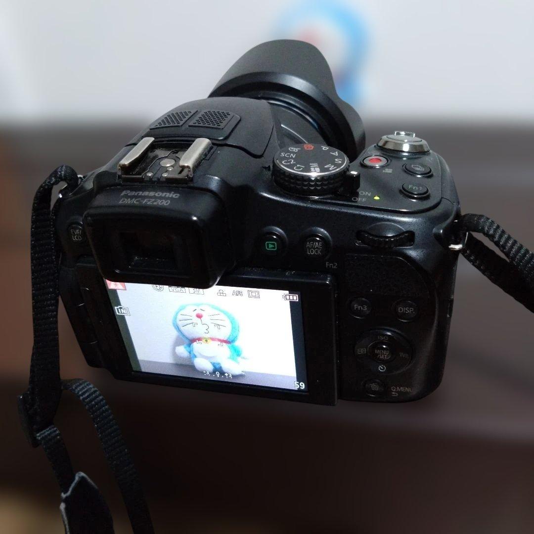 Panasonic DMC-FZ200 コンパクトデジタルカメラ