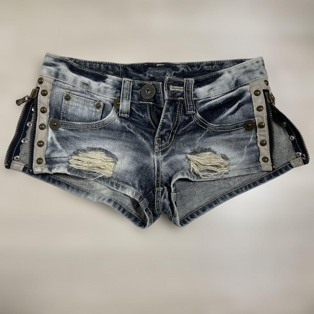 d.i.a.ショートパンツ　Sサイズ