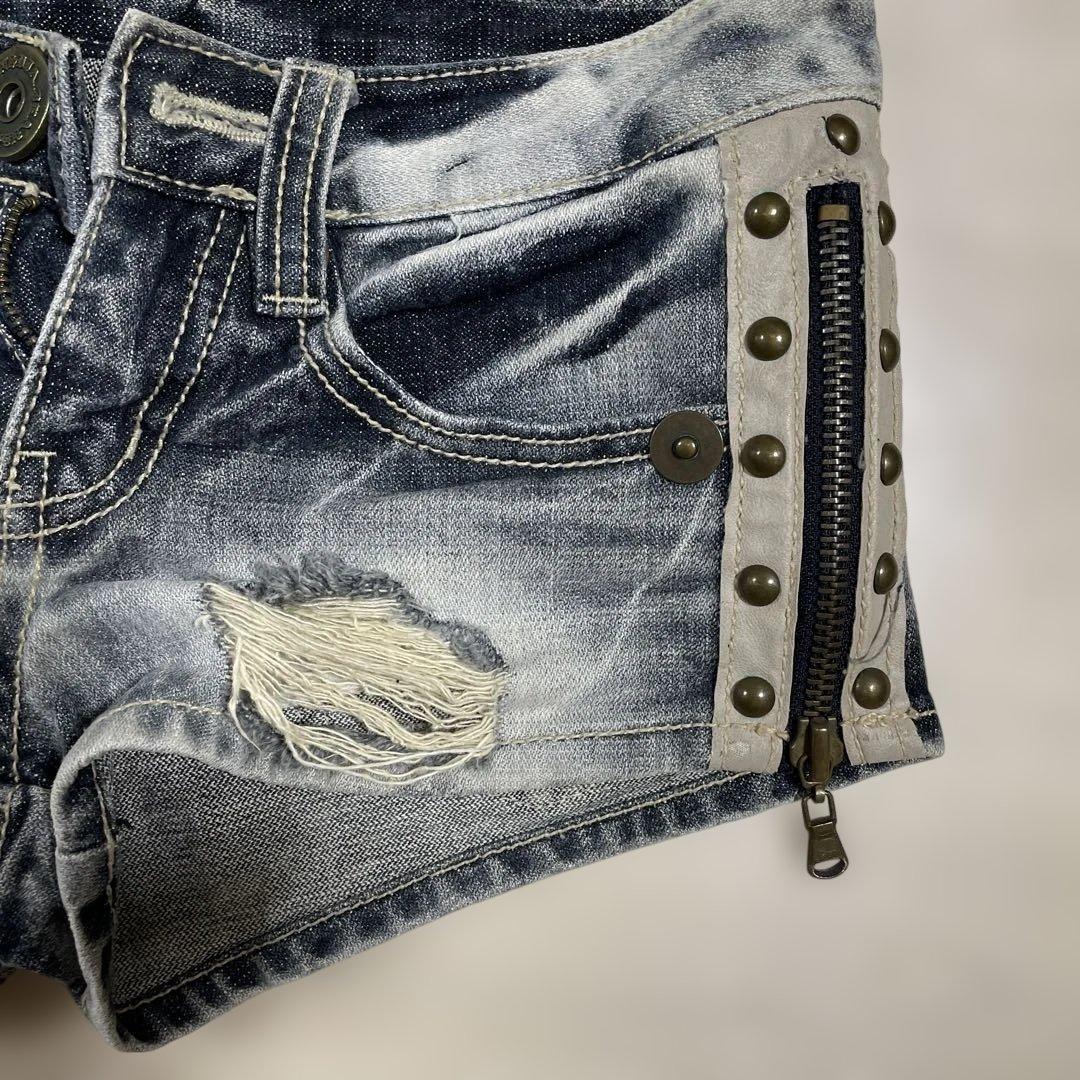 d.i.a.ショートパンツ　Sサイズ