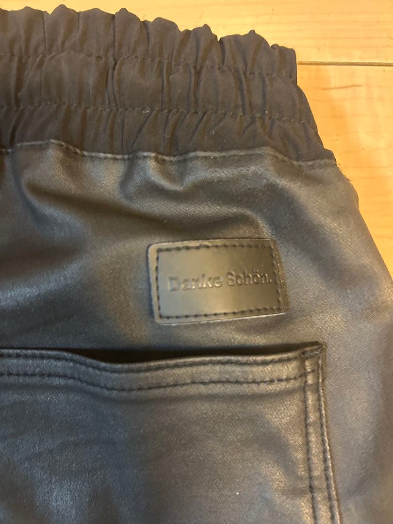 ダンケシェーン Danke Schon カーゴパンツ レザー調 黒　Mサイズ