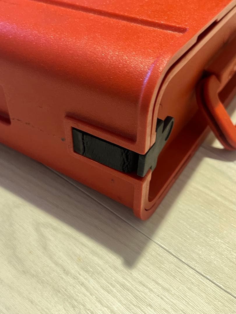 Olivetti オリベッティ Valentine タイプライター 中古品