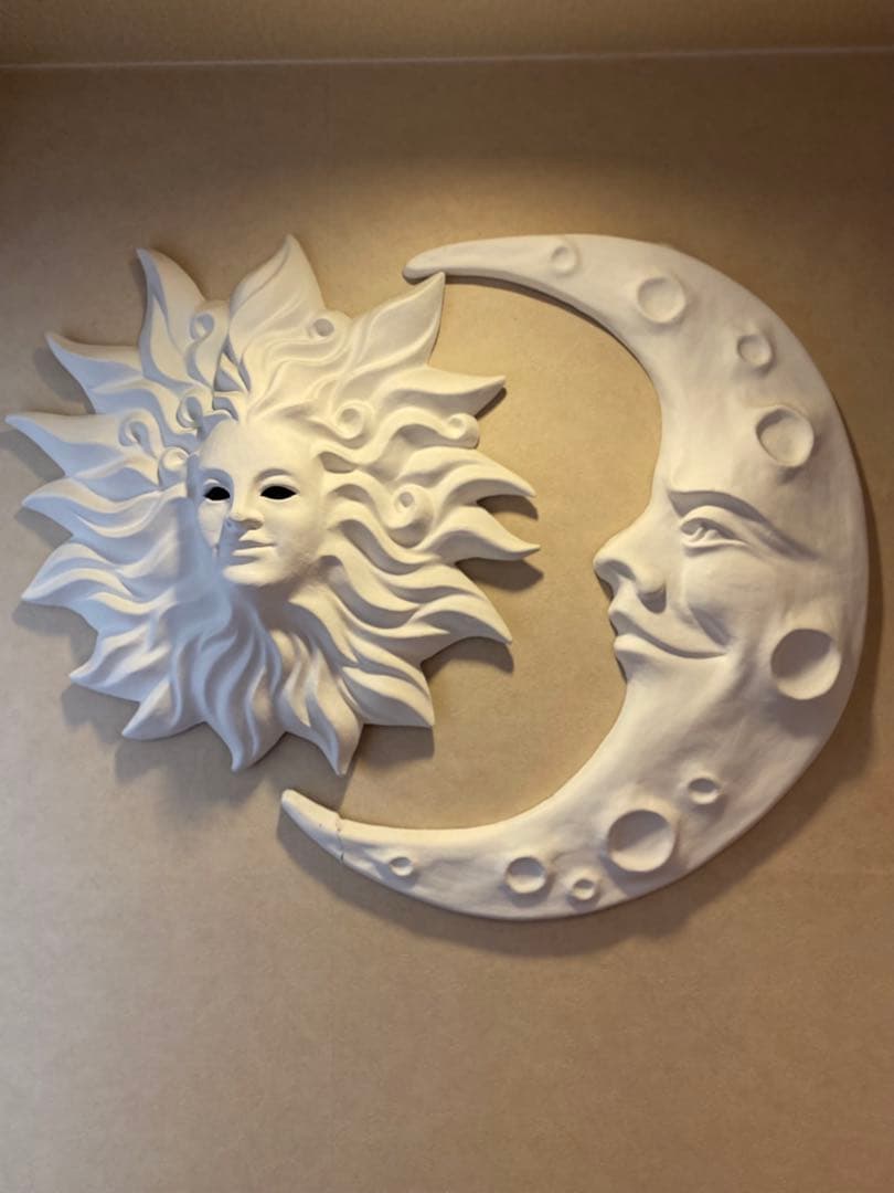 太陽と月の立体オブジェ ホワイト