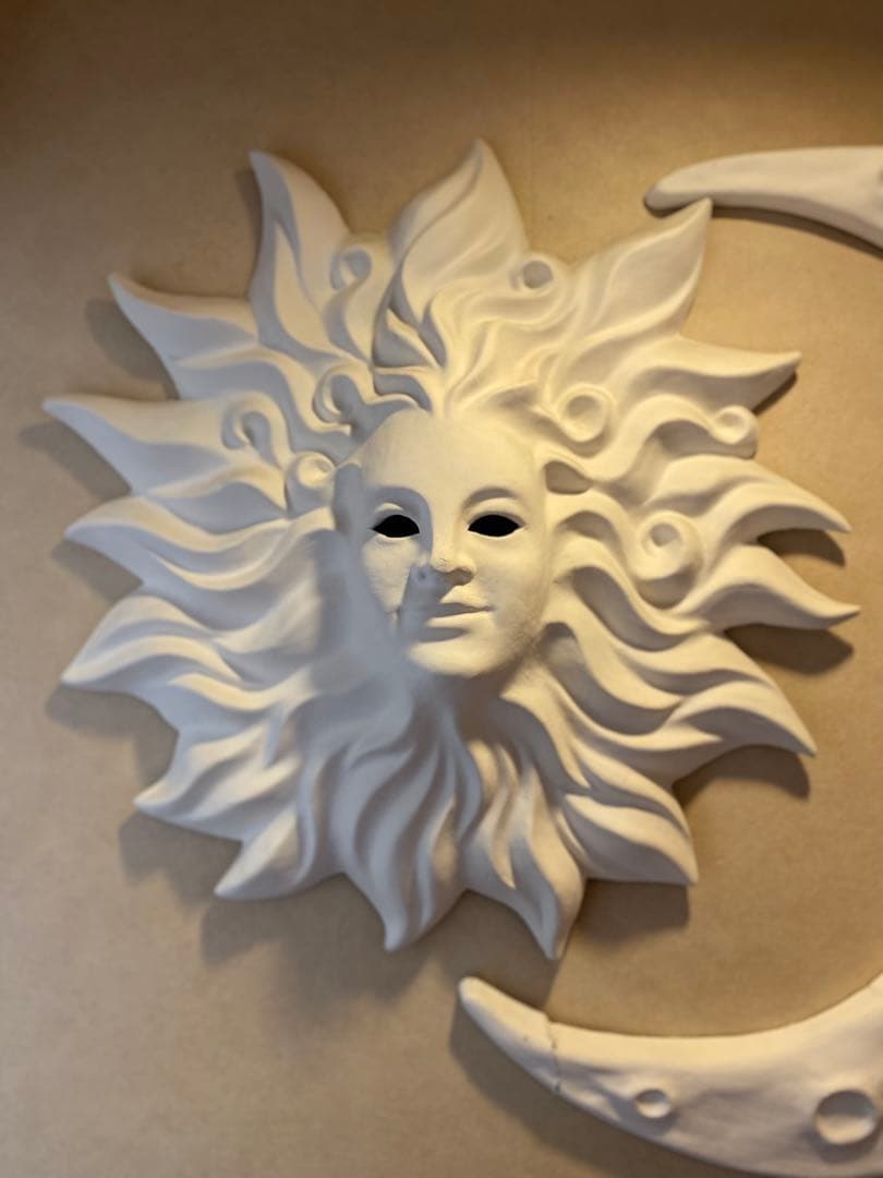 太陽と月の立体オブジェ ホワイト