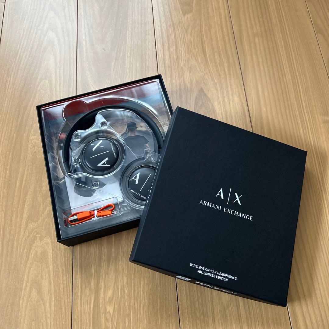 《非売品》未使用品Armani Exchange*ワイヤレスヘッドフォン*