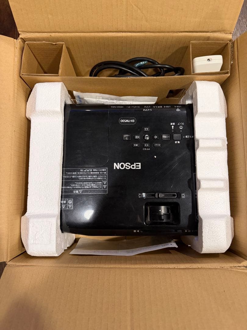【箱付き】EPSON EH-TW530 プロジェクター本体