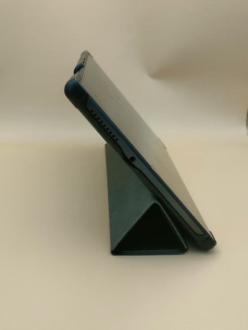 Lenovo Tab M10 HD タブレットケース付き