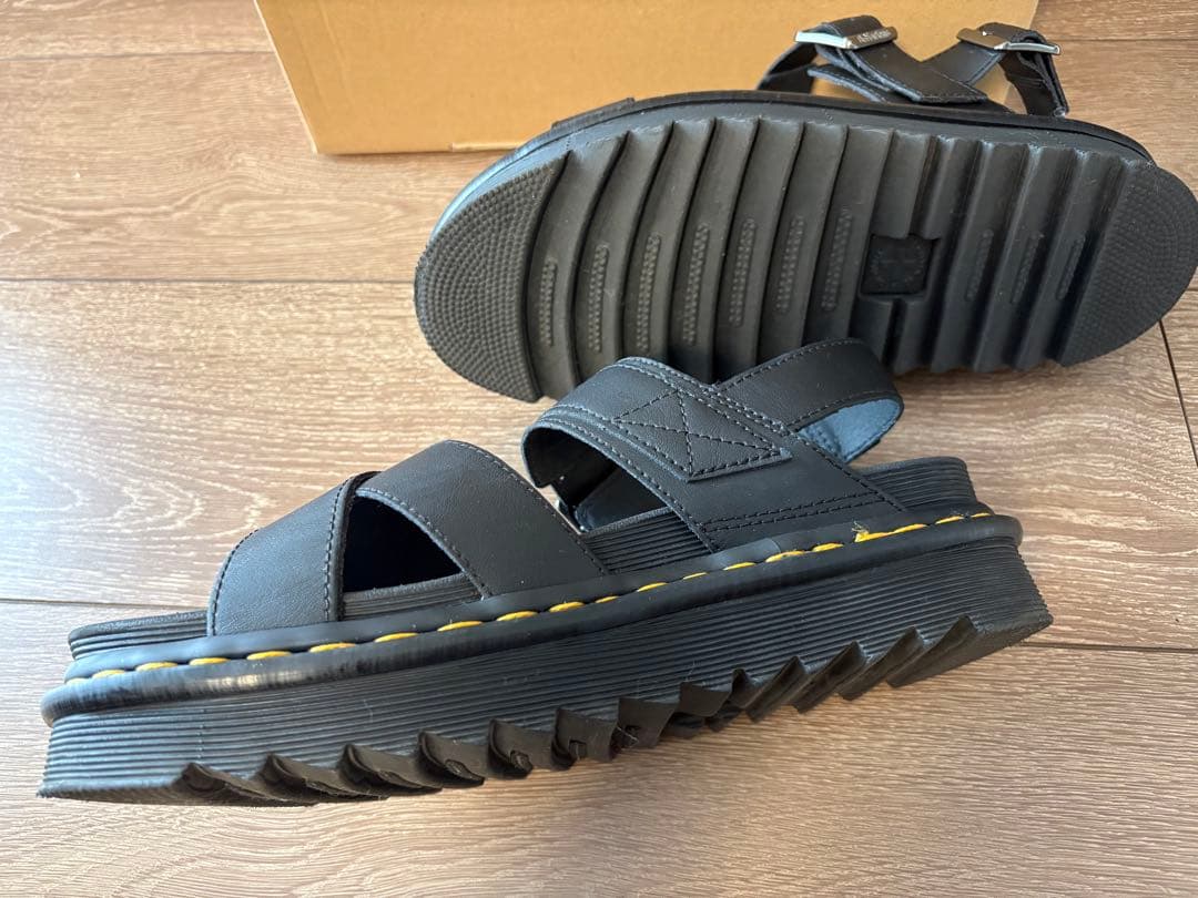 Dr. Martens Air wairサンダル25〜25.5