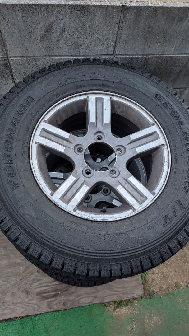 215/80R16 スタッドレス　ジムニー　Jimny