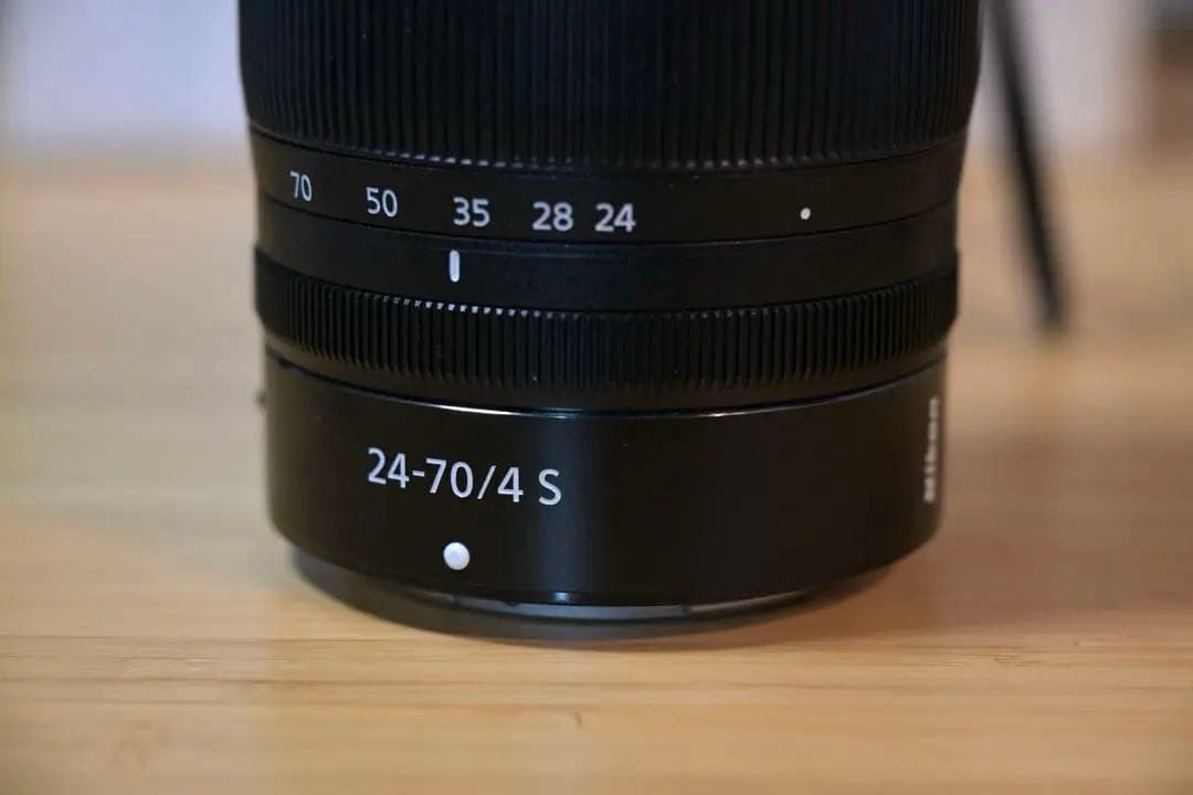 Nikon NIKKOR Z 24-70 F4 S　アルクレスト付き
