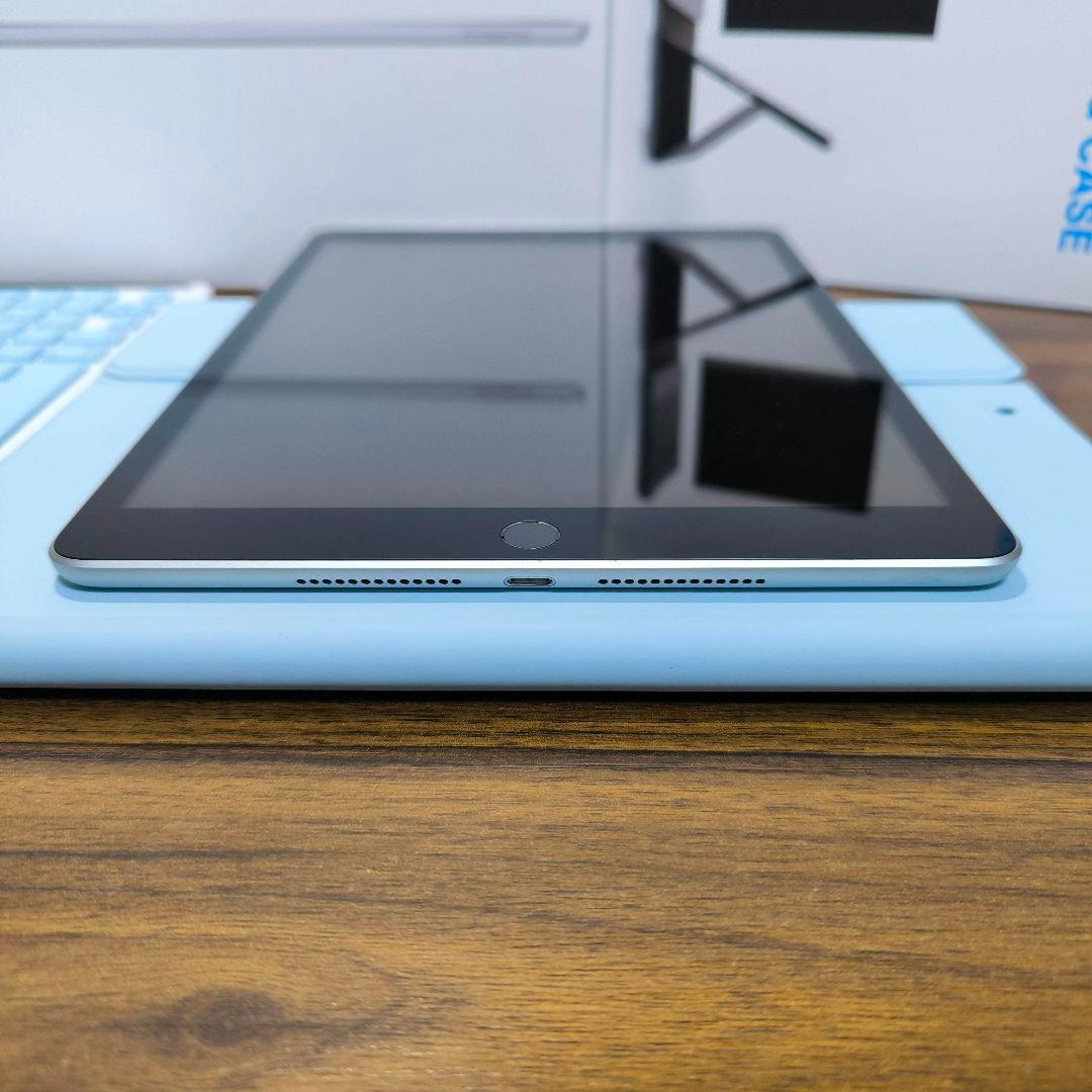 iPad 第9世代 64GB、タッチペン、キーボードとケースセット
